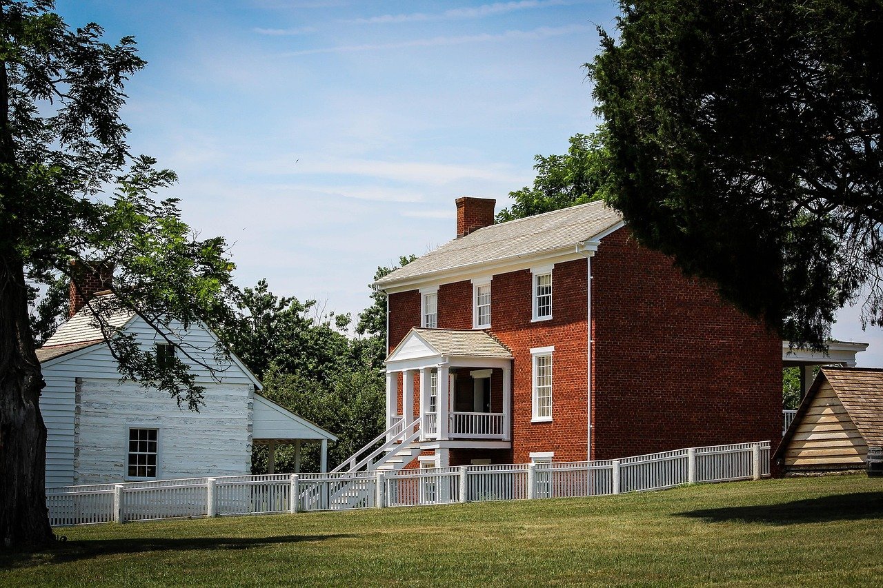 The Civil War Began and Ended in Wilmer McLean's Home (Image Credits: Pixabay)