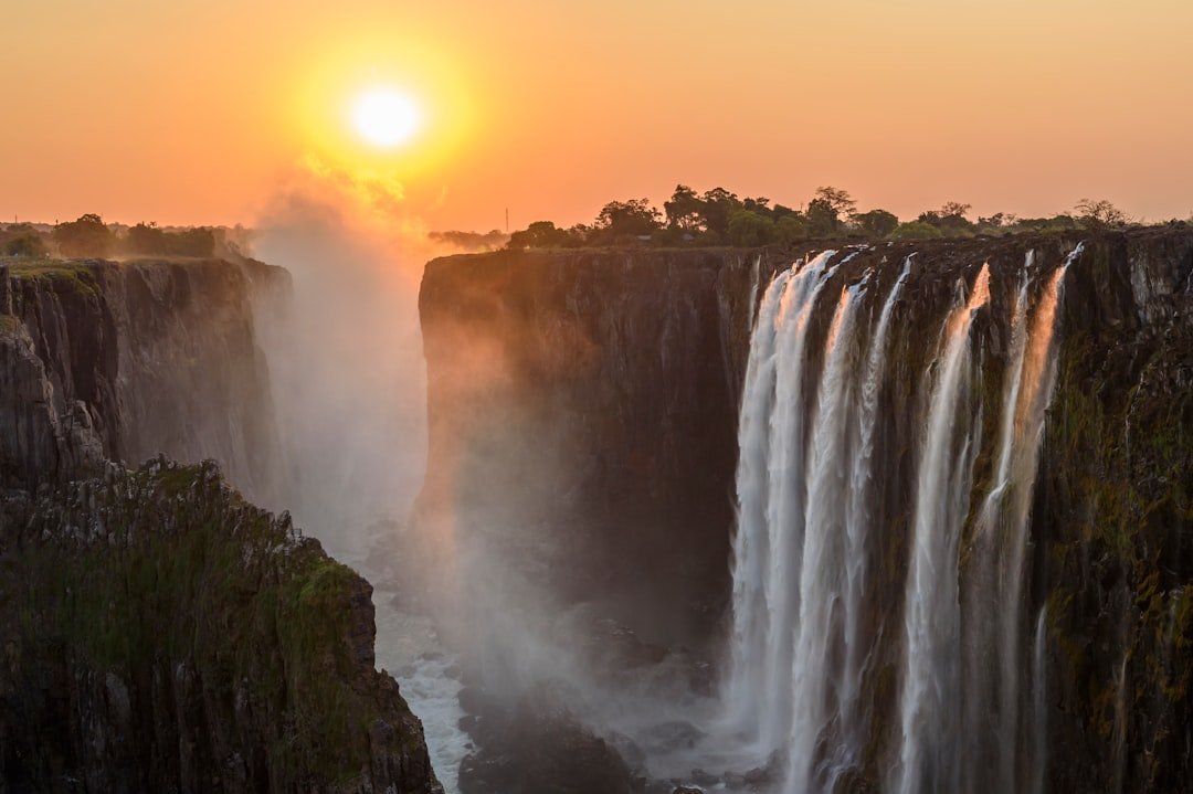 Victoria Falls, Zambia and Zimbabwe: The Smoke That Thunders (Image Credits: Unsplash)