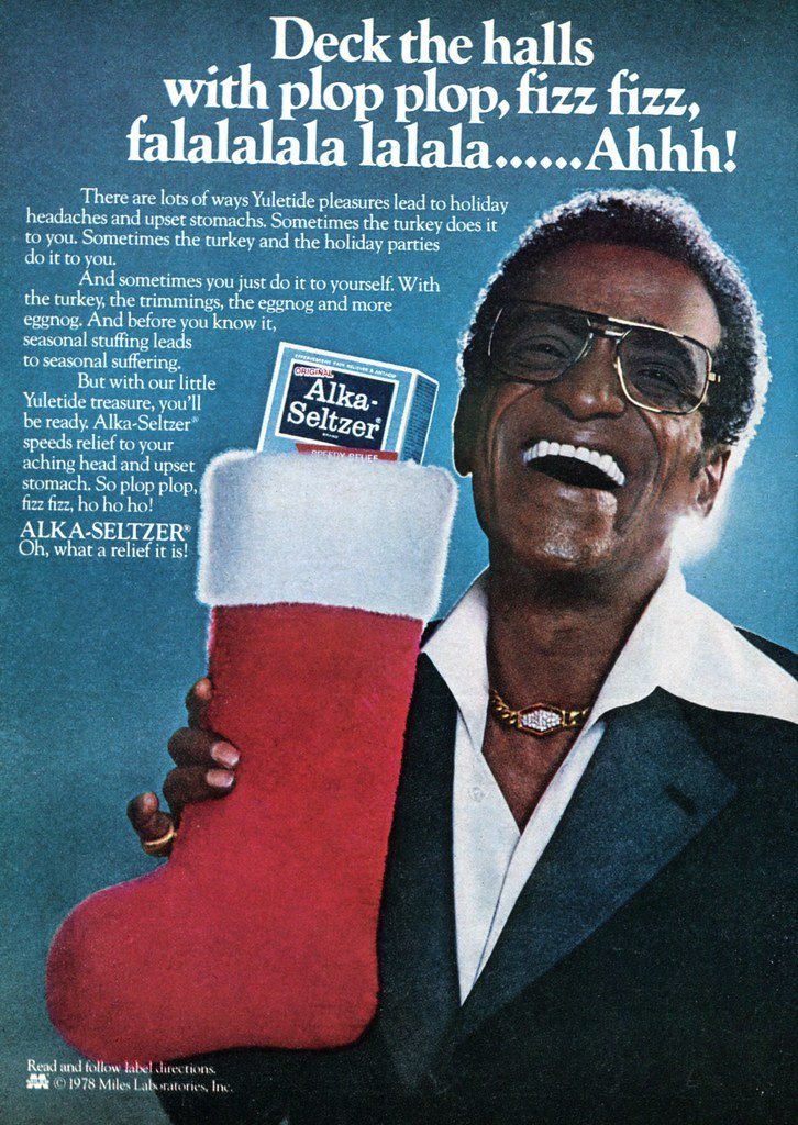 9. The Sammy Davis Jr. and Kim Novak Interracial Relationship (1957) (SenseiAlan, Flickr, CC BY 2.0)