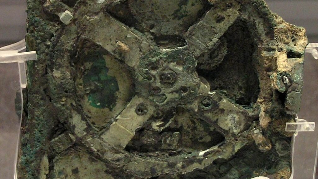 10 Famous Unsolved Mysteries That Still Baffle Historians Today