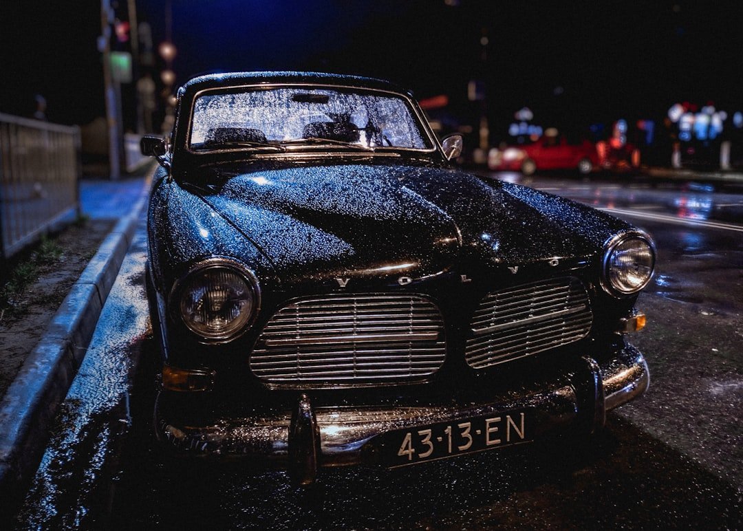 8. The Two Ohio Cars That Found Each Other (Image Credits: Unsplash)