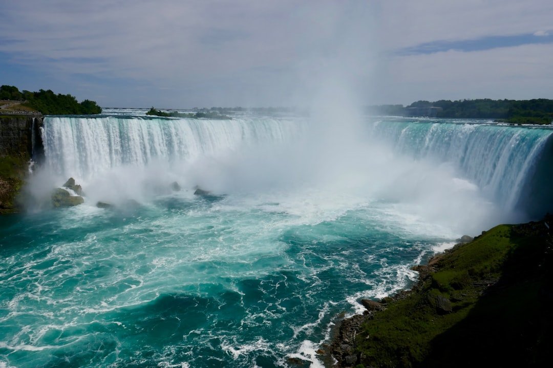 5. Niagara Falls, New York: Raw Power You Can Feel in Your Chest (Image Credits: Unsplash)
