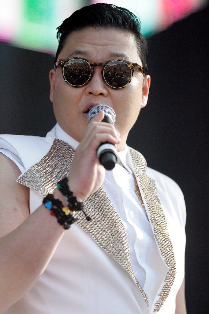 9. "Gangnam Style" – PSY (Eva Rinaldi Celebrity Photographer, Flickr, CC BY-SA 2.0)