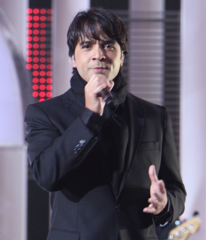 Luis Fonsi – "Despacito" (Uploader's own work, CC BY-SA 3.0)