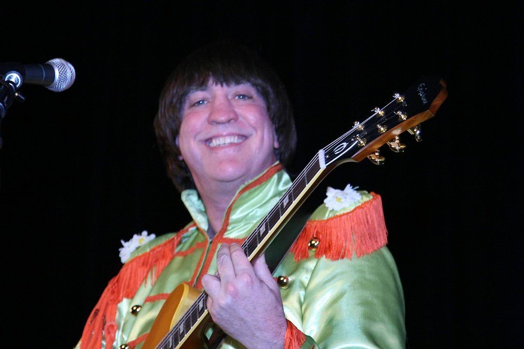 7. "Lucy in the Sky with Diamonds" - The Beatles (1967) (tendenci, Flickr, CC BY 2.0)
