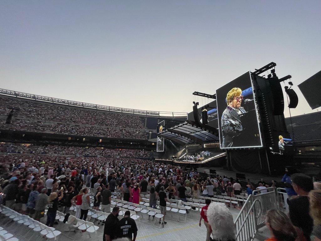 Elton John's Tribute and the Song's Afterlife (James Larrison, Flickr, CC BY 2.0)
