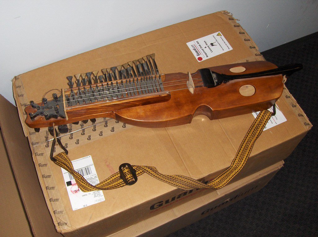 2. The Nyckelharpa: Sweden's 600-Year-Old Secret (Allen Garvin, Flickr, CC BY 2.0)