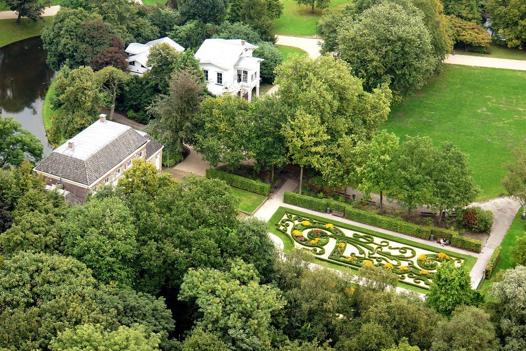 8. Beatrix Potter: Let the Garden Inspire Storytelling Through Close Observation (dgjarvis10@gmail.com, Flickr, CC BY-SA 2.0)