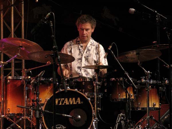 Bill Bruford (No machine-readable source provided. Own work assumed (based on copyright claims)., CC BY-SA 2.5)