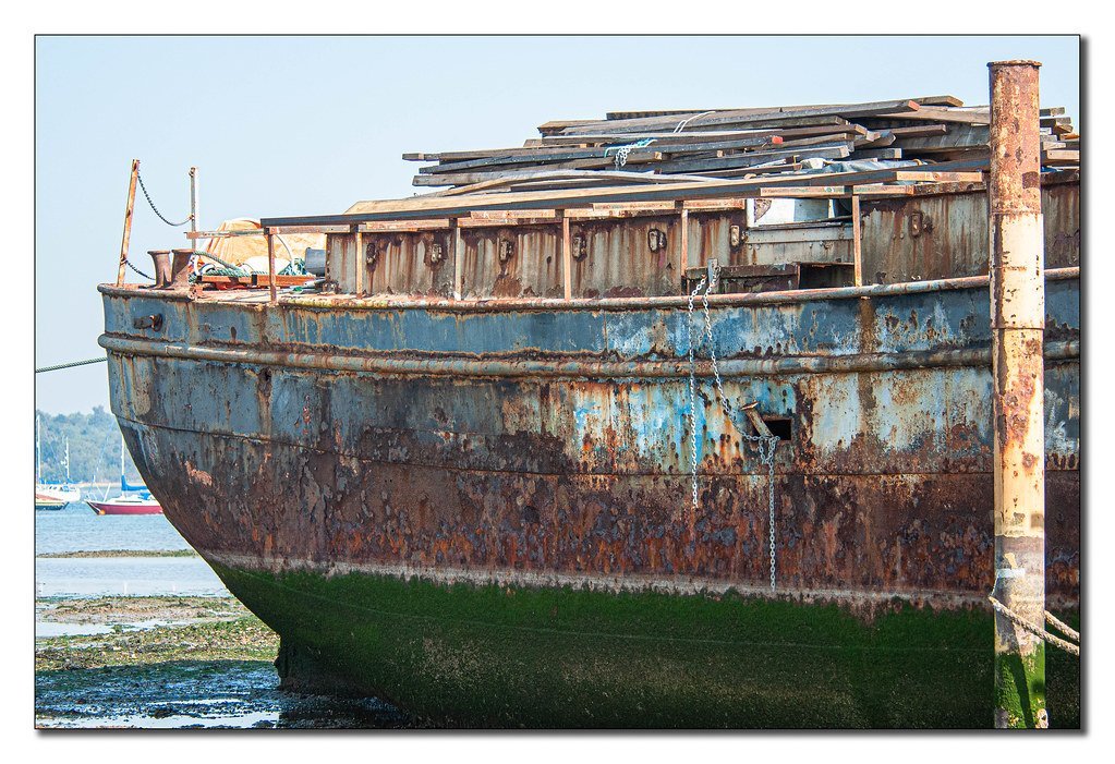 3. The Carroll A. Deering (1921): Dinner Ready, Crew Gone (Photographic discoveries with Ray, Flickr, CC BY 2.0)