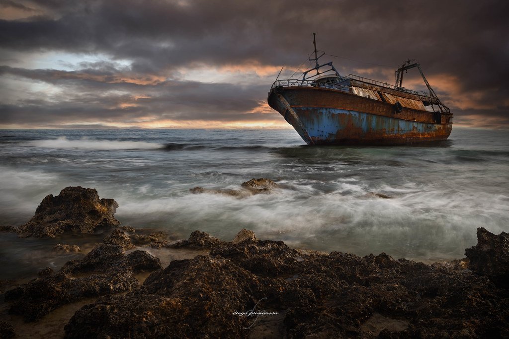 6. MV Joyita (1955): The Unsinkable Ship Nobody Could Explain (Diego Pianarosa (aka Pinku), Flickr, CC BY 2.0)