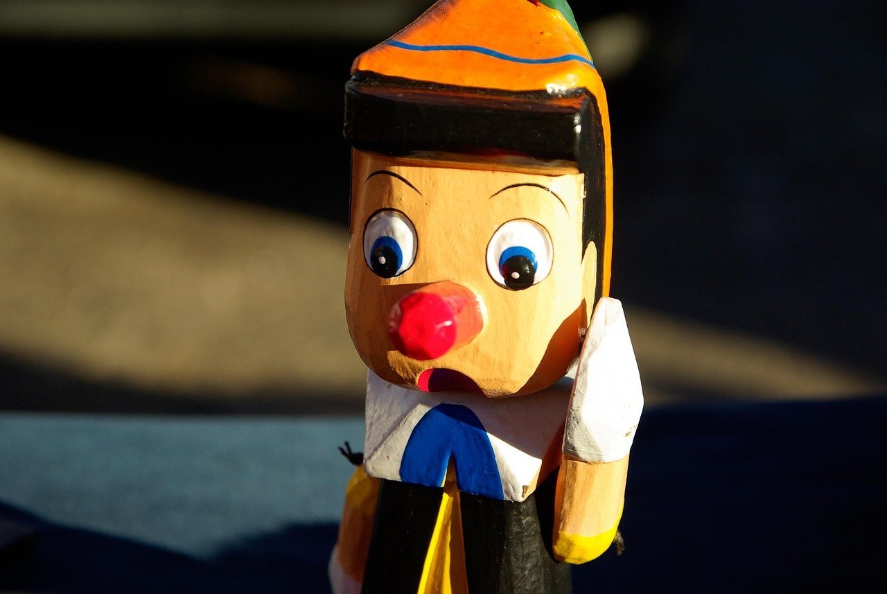 8. Pinocchio: The Puppet Who Killed His Cricket and Was Hanged (Image Credits: Pixabay)