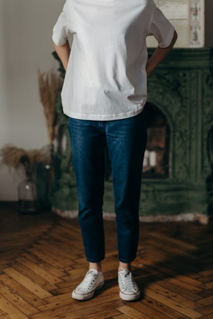 7. White Tee, Well-Fitting Jeans, and One Great Accessory (Image Credits: Pexels)