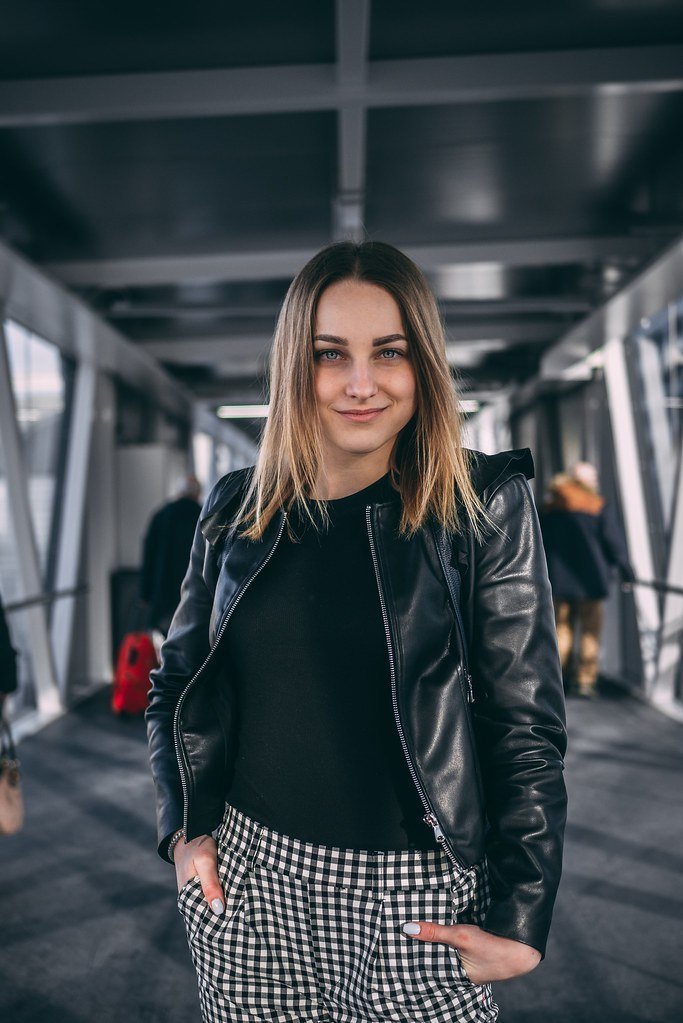 10. The Leather Jacket Over Everything (1DayReview, Flickr, CC BY 2.0)