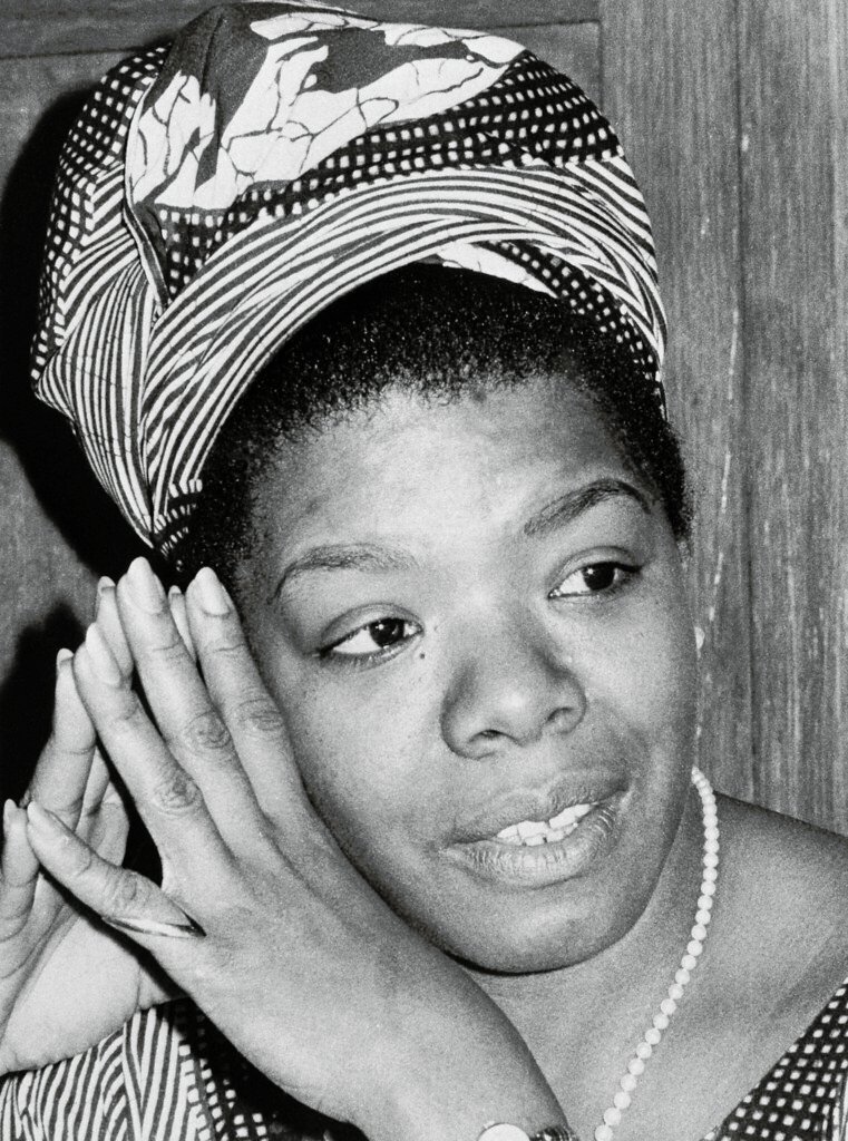 10. Maya Angelou Rented Hotel Rooms to Write and Never Let Staff Make the Bed (Image Credits: Flickr)