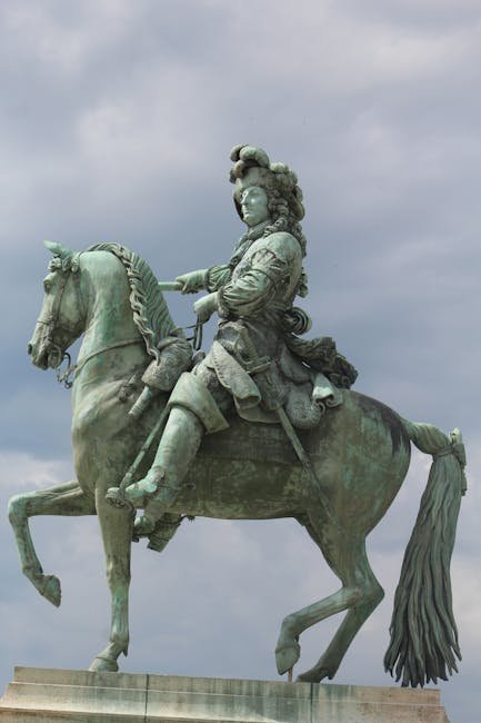 2. Louis XIV - The Sun King Who Invented Fashion Seasons (Image Credits: Pexels)