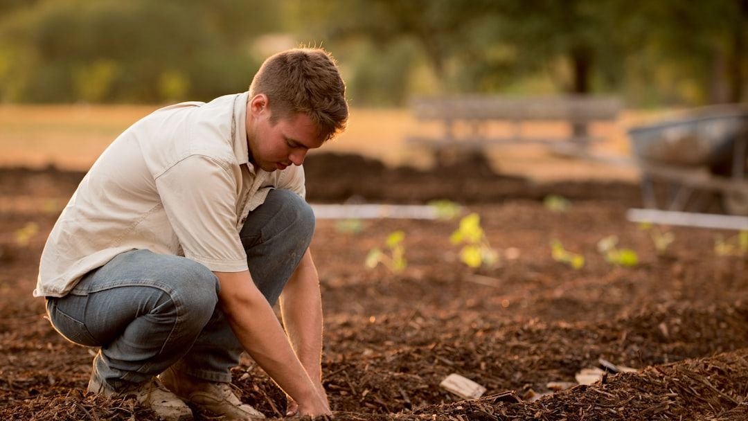 12 Gardening Tricks That Make Your Plants Grow Faster and Fuller