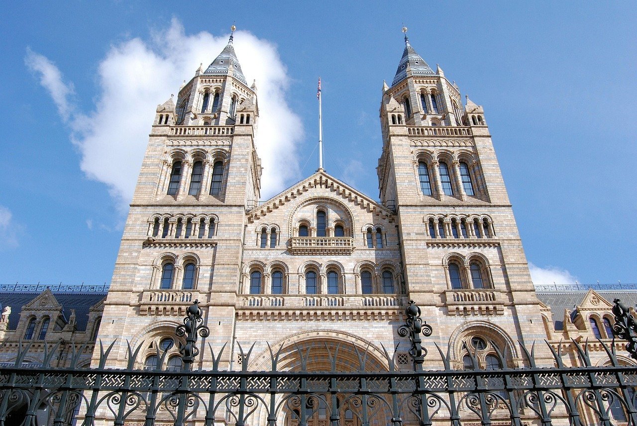 London, England - The Roman City That Never Left (Image Credits: Pixabay)