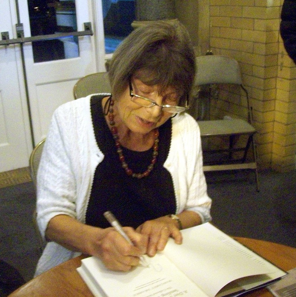 12. A.S. Byatt vs. Margaret Drabble: When the Rivalry Begins in Childhood (summonedbyfells, Flickr, CC BY 2.0)