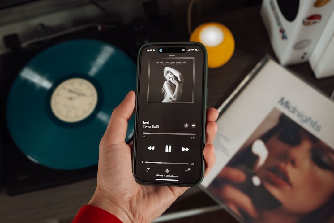 10. She Finally Reclaimed Her Original Masters in 2025 (Image Credits: Unsplash)
