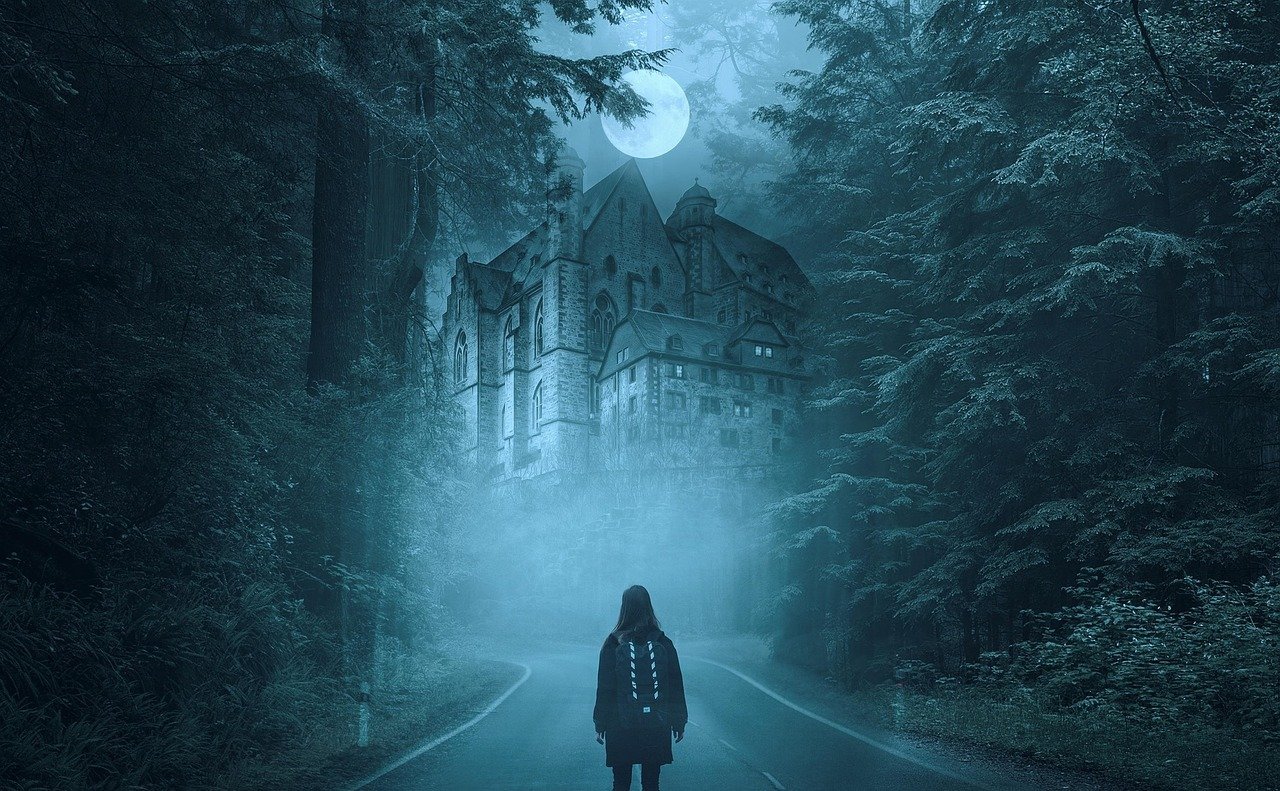 Rebecca by Daphne du Maurier (Image Credits: Pixabay)