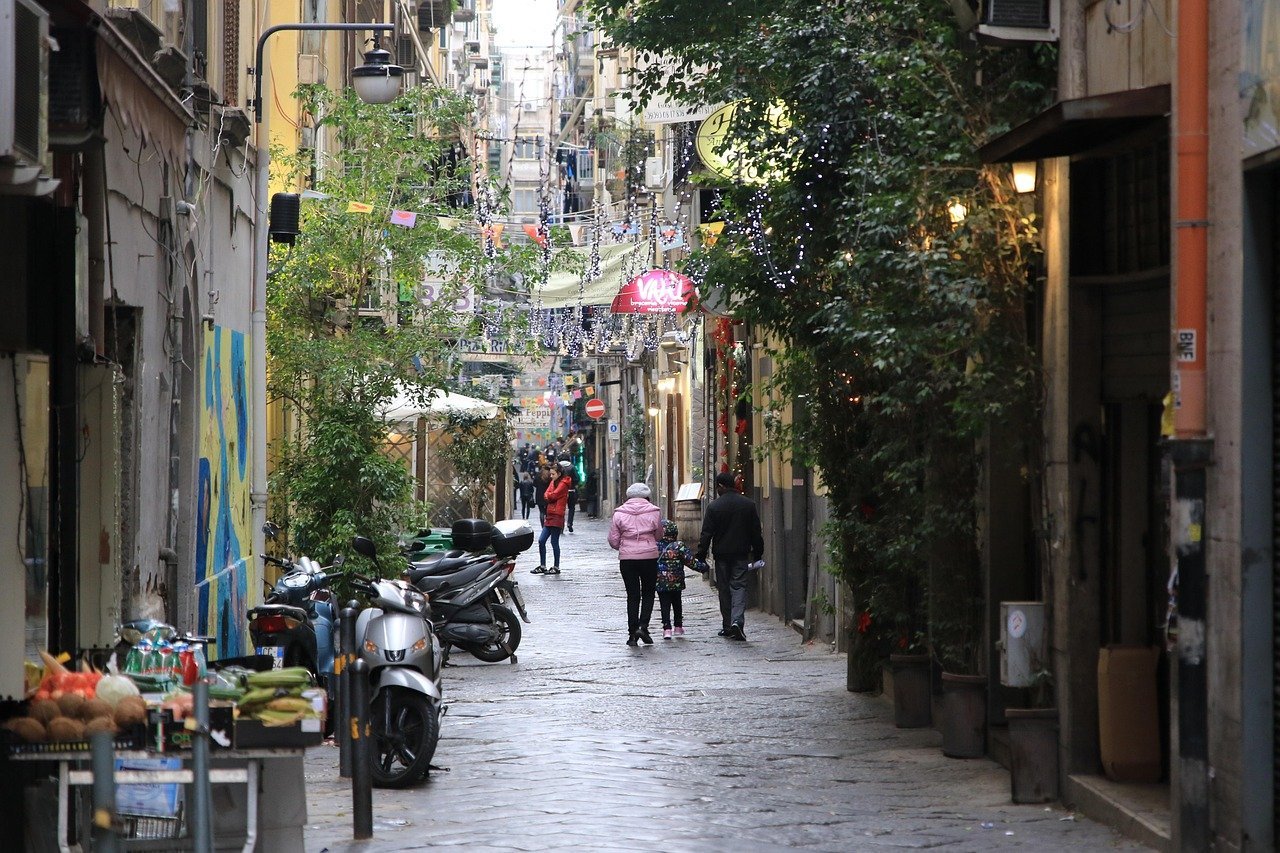 Naples, Italy: The Real Italy That Rome Forgot to Tell You About (Image Credits: Pixabay)