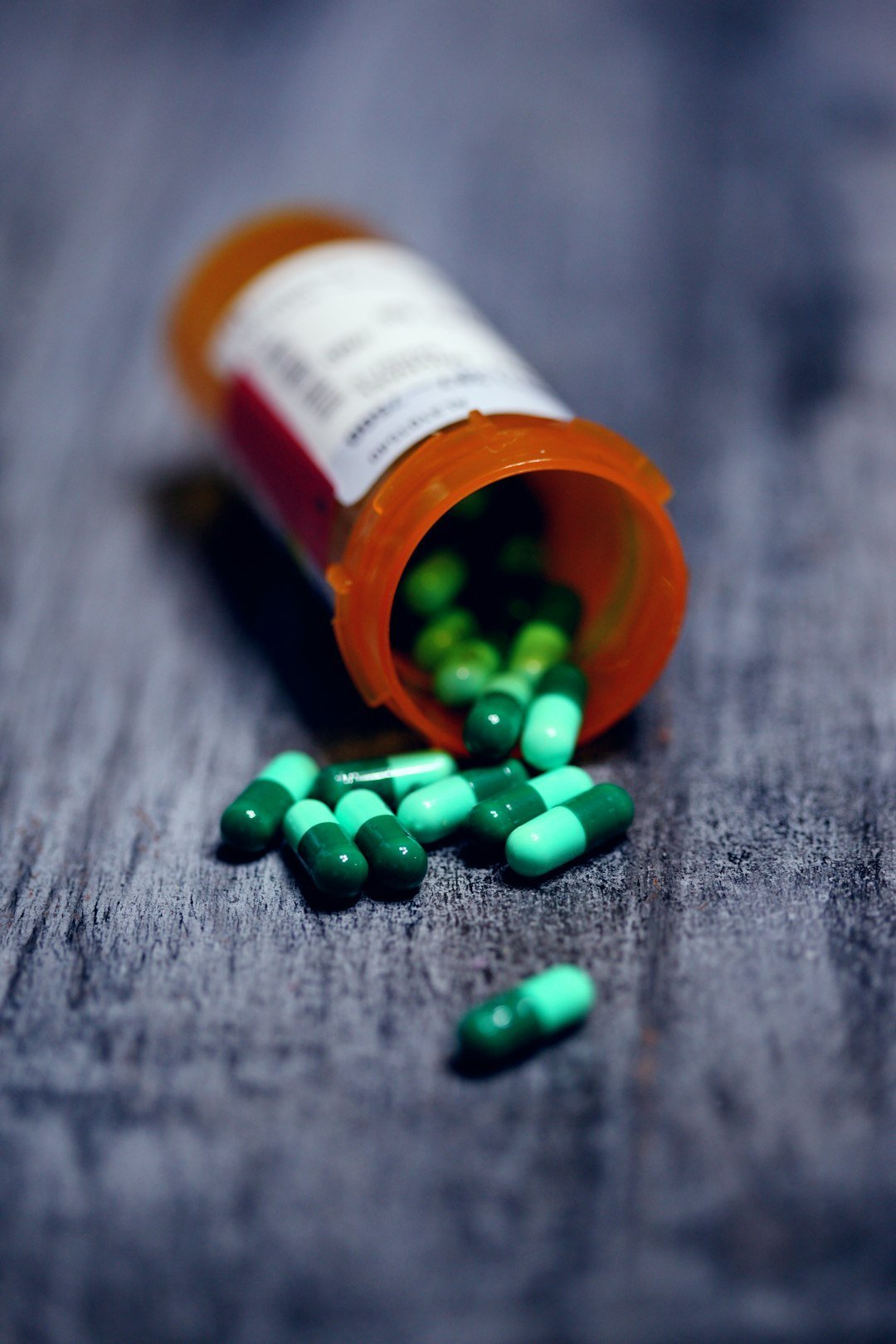 The Dark Reality Behind the Drug-Fueled Glamour (Image Credits: Unsplash)