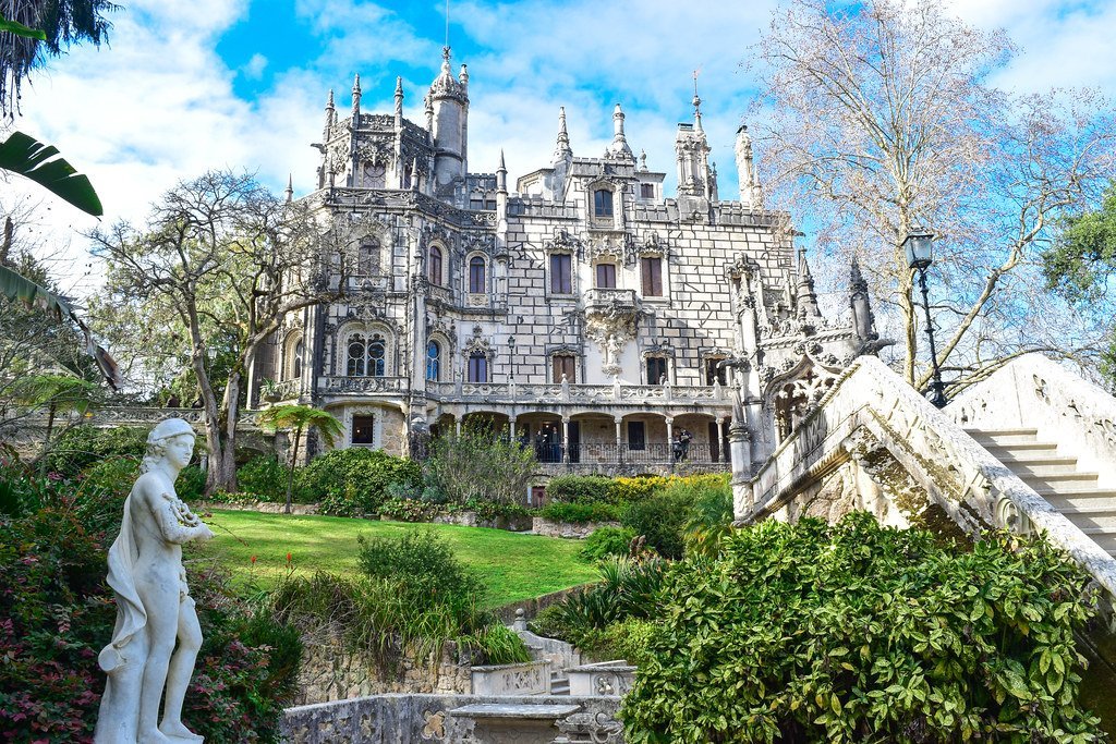 Quinta da Regaleira, Sintra, Portugal: Mystery as Garden Design (Naval S, Flickr, CC BY 2.0)