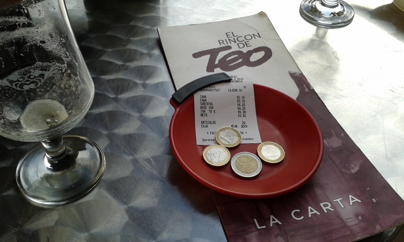 6. Over-Tip or Skip Tipping Entirely (By Adeeto, CC BY-SA 4.0)