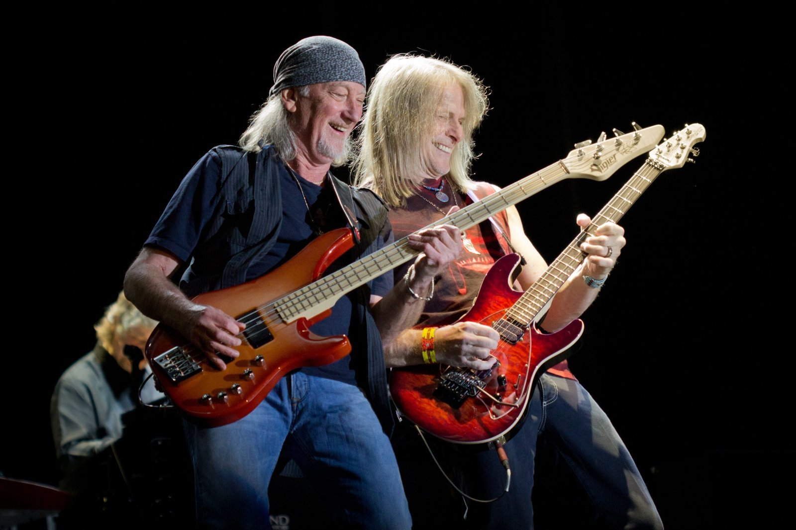 3. "Hotel California" - The Eagles (1976): A Dark Dream You Can't Escape (By Carlos Delgado, CC BY-SA 3.0)