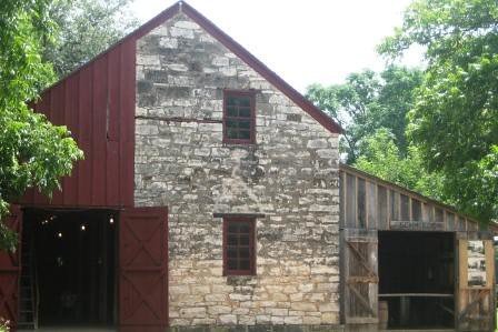 9. Fredericksburg, Texas: German Heritage in the Heart of Hill Country (TexasTravelGal.com, Flickr, CC BY 2.0)