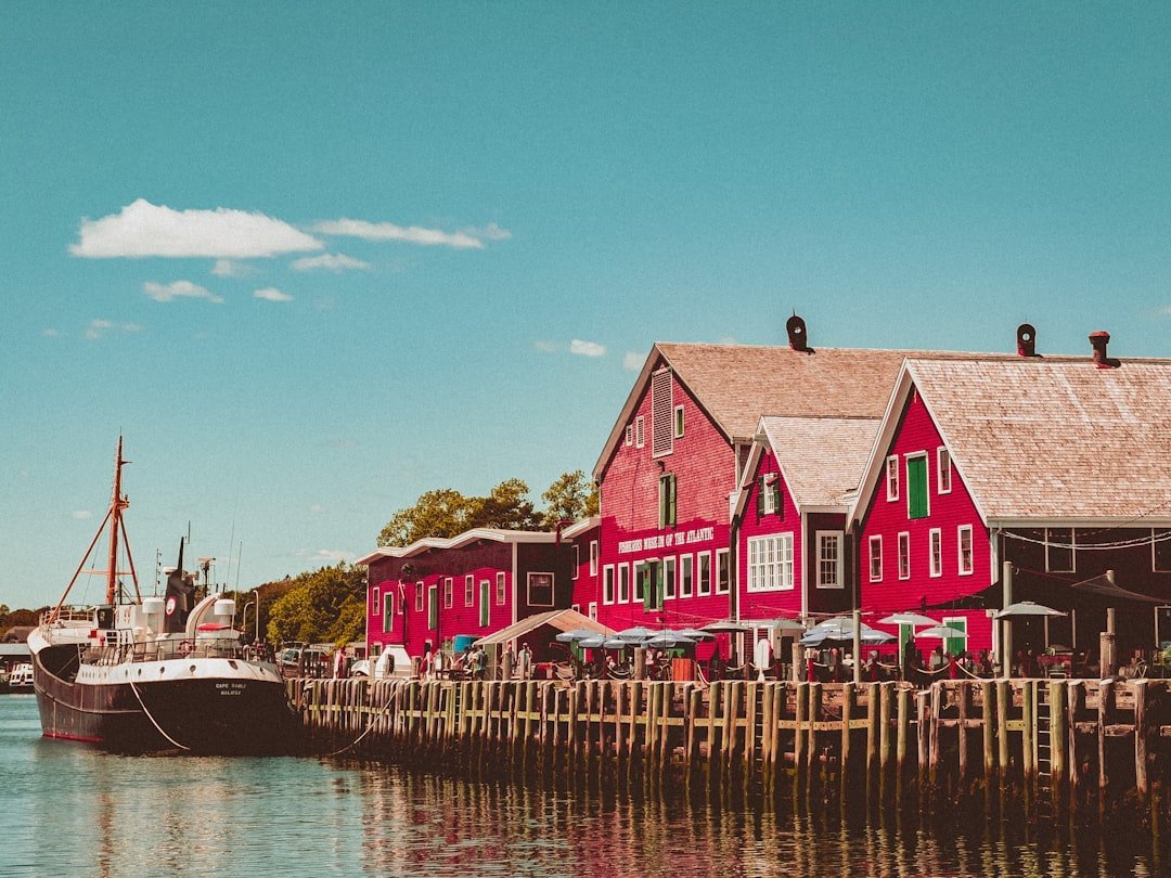 10. Decorah, Iowa: Norwegian Roots in the Quiet Midwest (Image Credits: Unsplash)