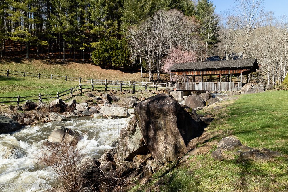 Candee Mountain Retreat in Bakersville, North Carolina (BillMcMannis, Flickr, CC BY 2.0)