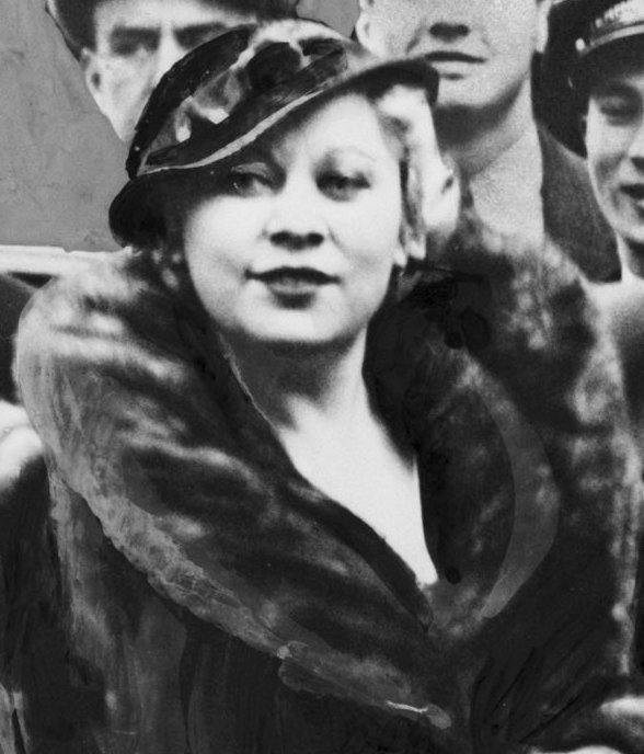 She Done Him Wrong (1933) (By New York World-Telegram and the Sun staff photographer, Public domain)