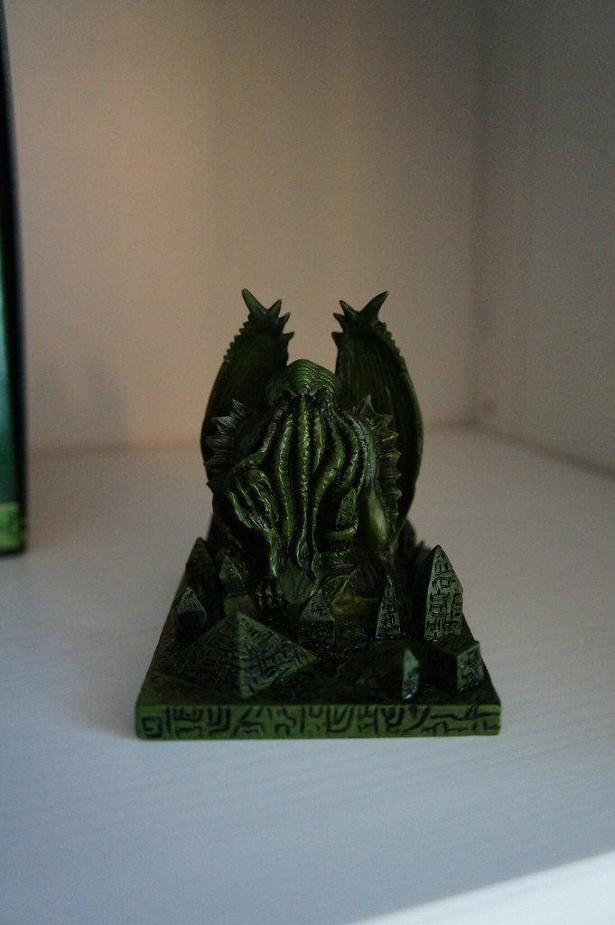 H.P. Lovecraft Haunts Fields of the Nephilim's Dark Visions (Margolum, Flickr, CC BY-SA 2.0)