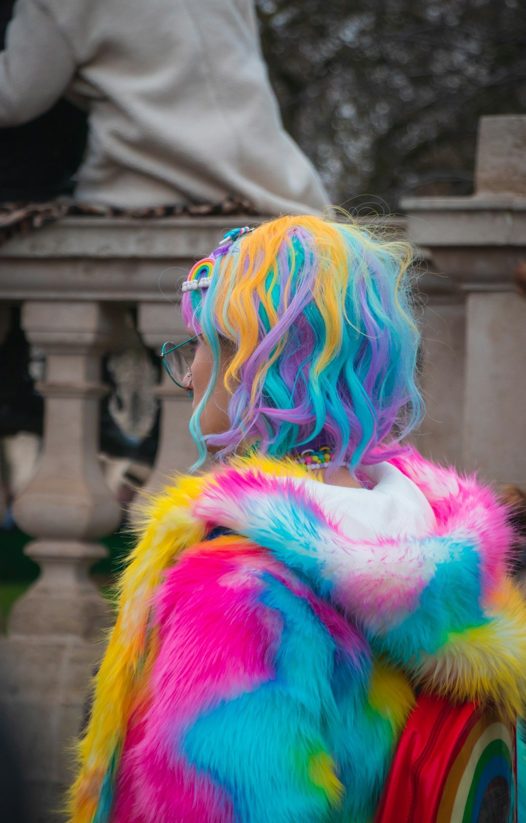 10. Psychedelic Prints and Statement Layering: Festival as Full-Body Art (Image Credits: Unsplash)
