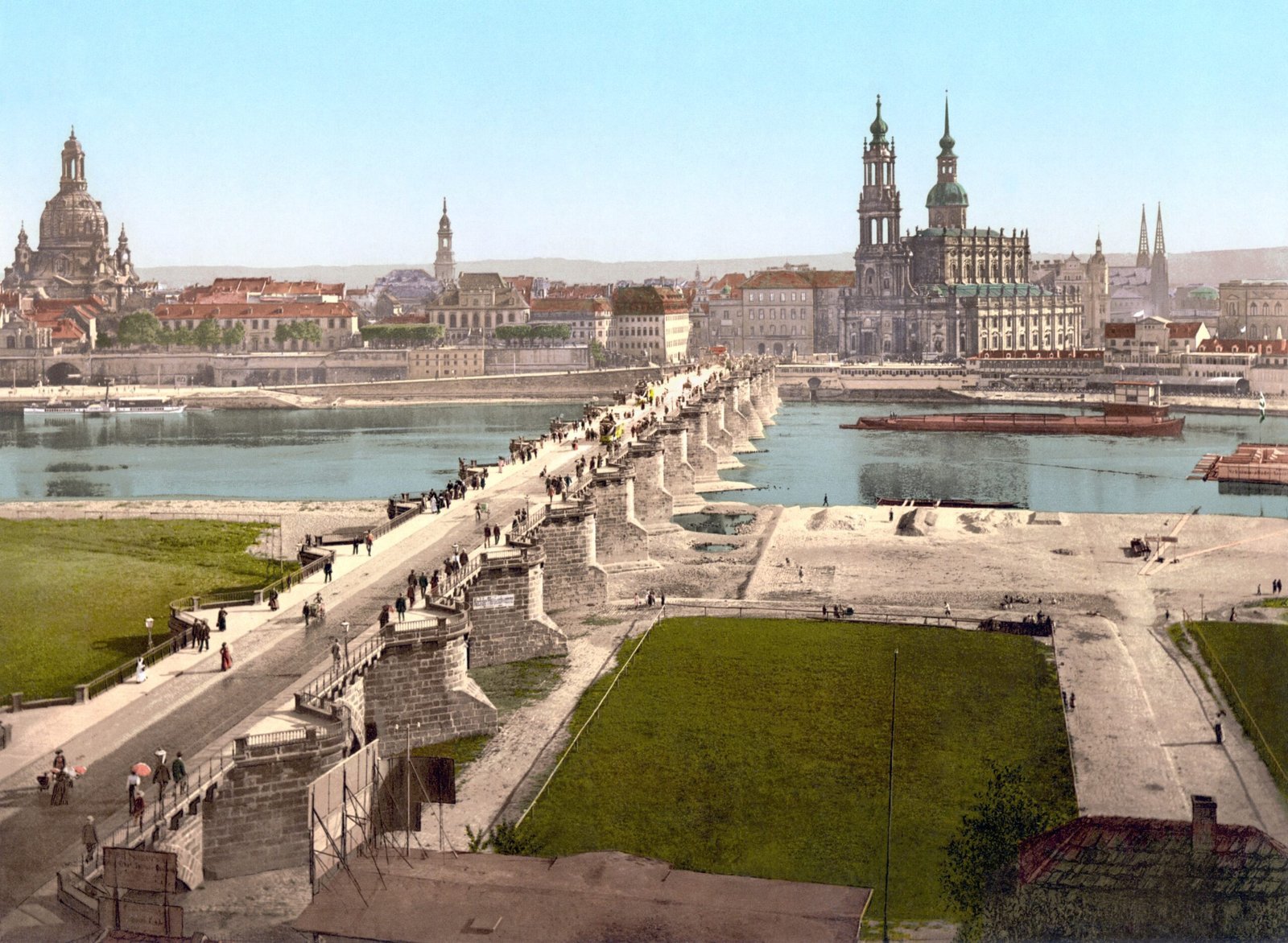 2. The Frauenkirche, Dresden, Germany (This image  is available from the United States Library of Congress's Prints and Photographs division under the digital ID ppmsca.00938.This tag does not indicate the copyright status of the attached work. A normal copyright tag is still required. See Commons:Licensing., Public domain)