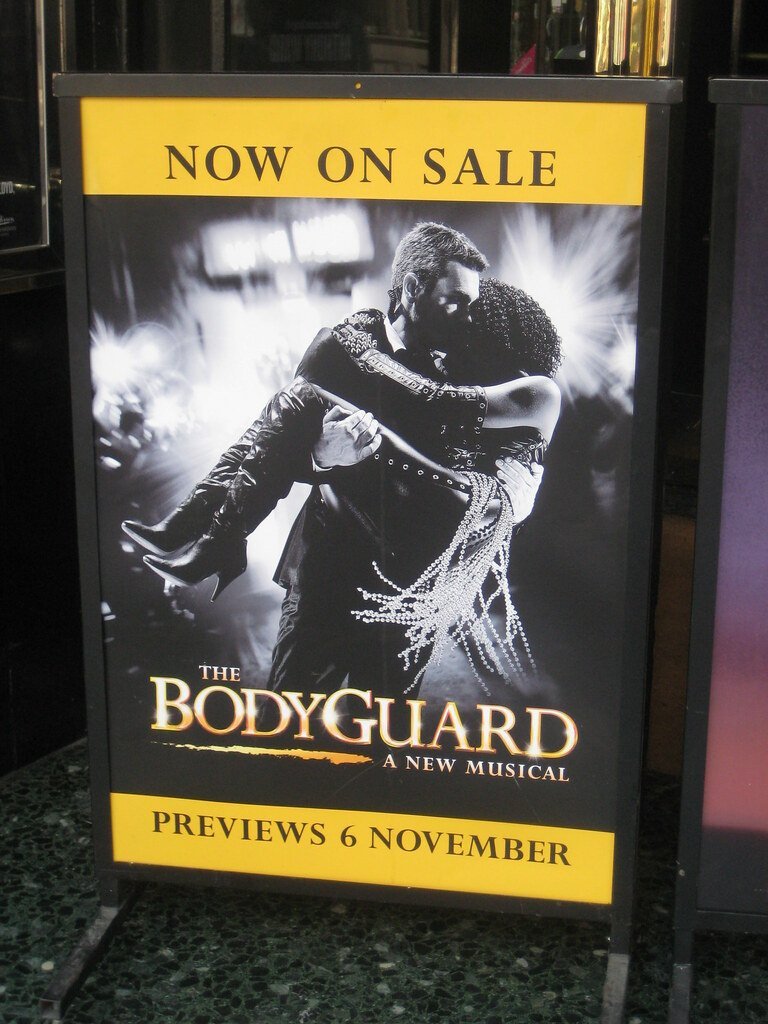 The Bodyguard (1992) - Whitney's World-Conquering Vocal Triumph (AndyRobertsMusicIOW, Flickr, CC BY 2.0)