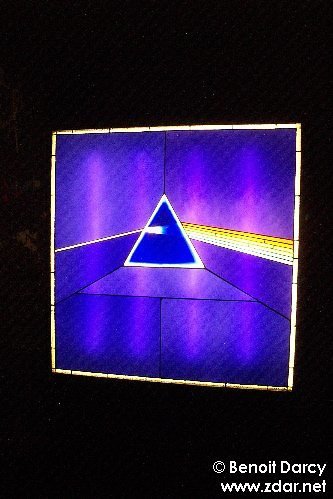 The Dark Side of the Moon by Pink Floyd (1973) (benoit.darcy, Flickr, CC BY 2.0)