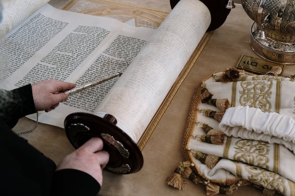 Ancient Manuscripts: Words That Survived the Collapse of Civilizations (Image Credits: Pexels)