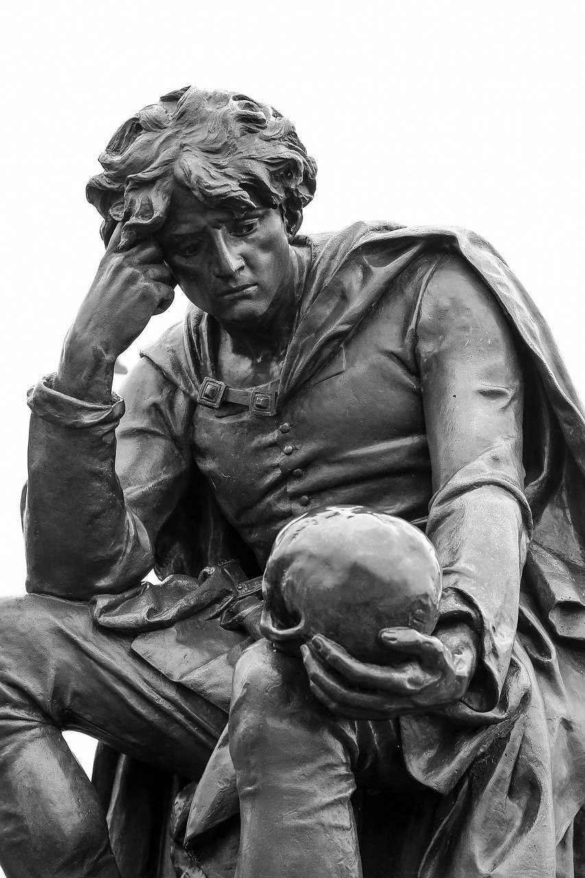 Hamlet by William Shakespeare (Image Credits: Pixabay)
