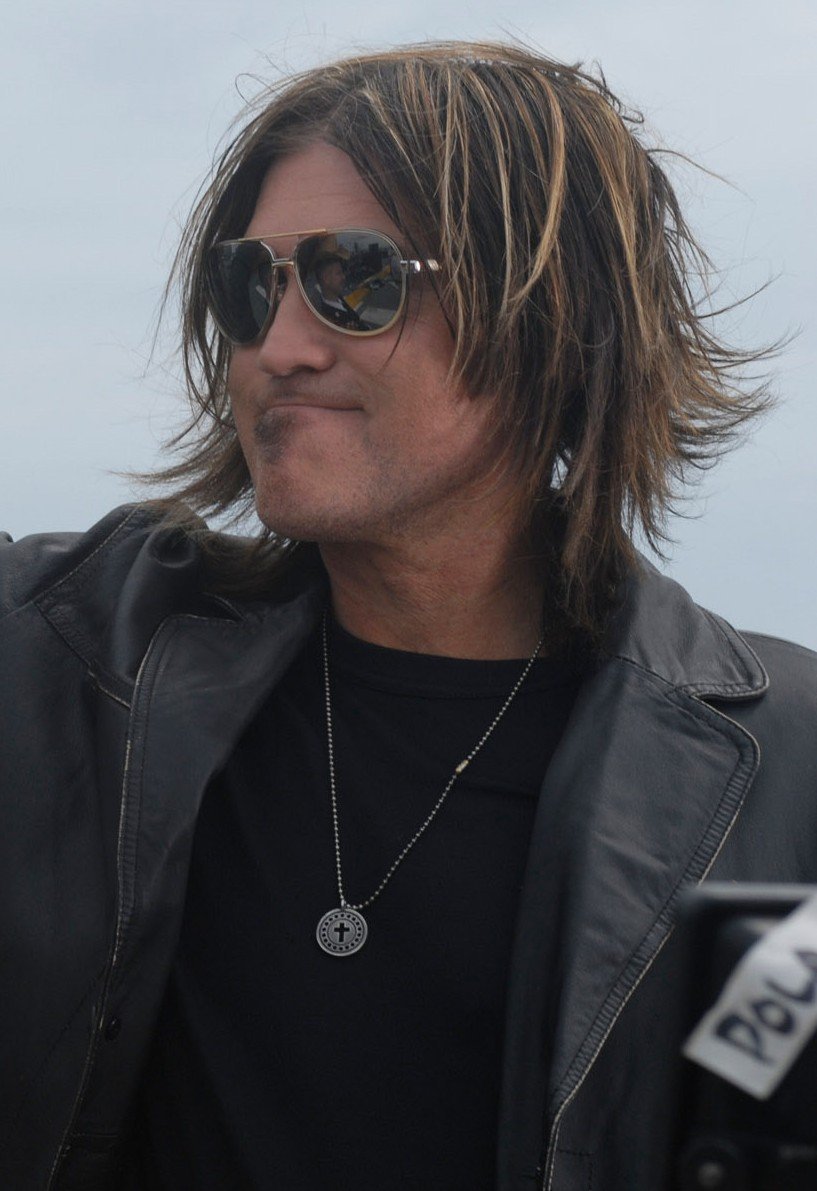 Billy Ray Cyrus's "Achy Breaky Heart" (By Mass Communication Specialist 2nd Class Matthew D. Leistikow, Public domain)