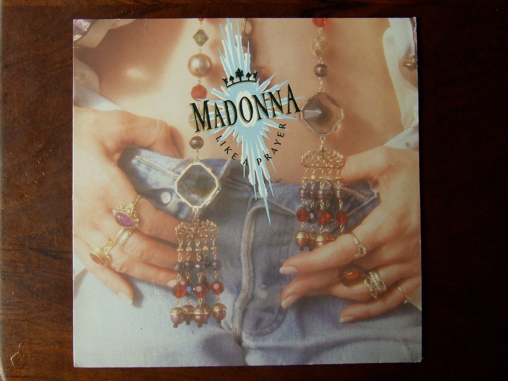 Madonna – "Like a Prayer" (1989) (Piano Piano!, Flickr, CC BY 2.0)