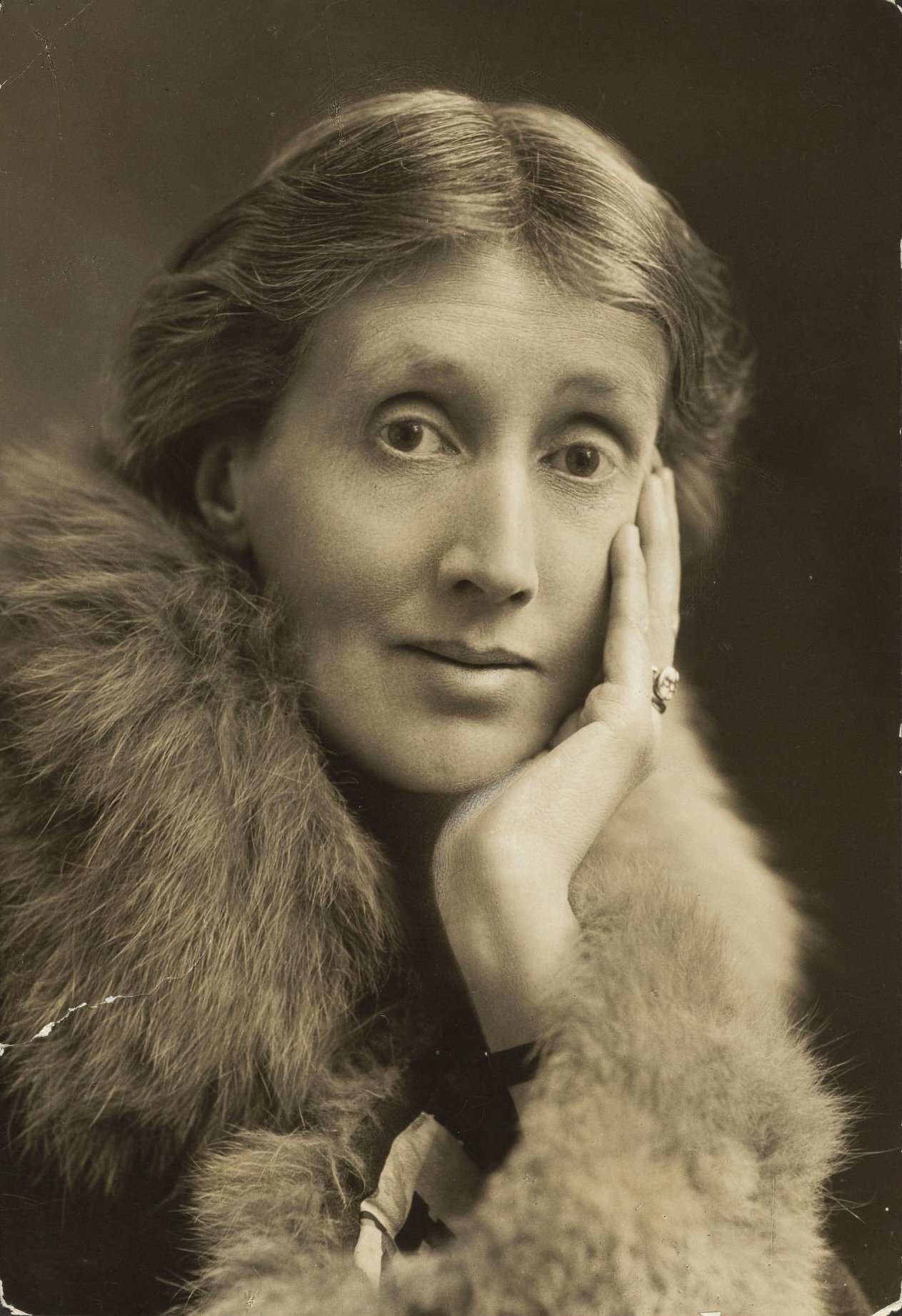 Virginia Woolf vs. Arnold Bennett: A Fight That Rewrote the Rules of the Novel (Harvard Theater Collection, Houghton Library, Harvard University, Public domain)