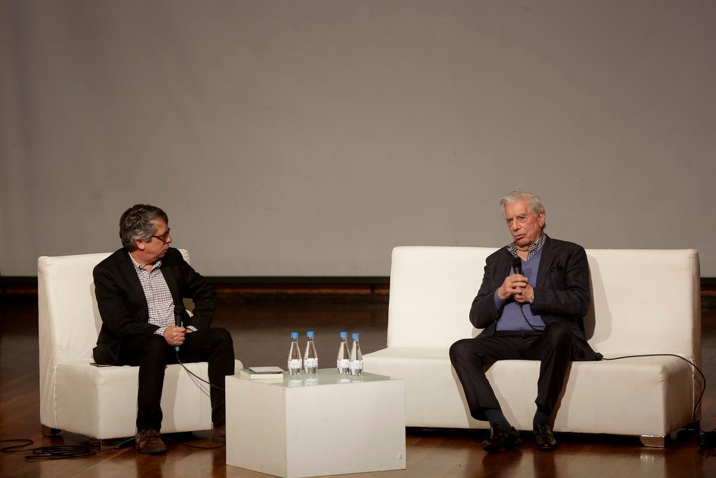 Mario Vargas Llosa vs. Gabriel García Márquez: Thirty Years of Silence (Secretaría de Cultura - Argentina, Flickr, CC BY-SA 2.0)