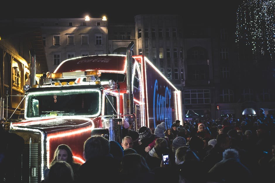Coca-Cola "Holidays Are Coming" (1995) (Image Credits: Pexels)