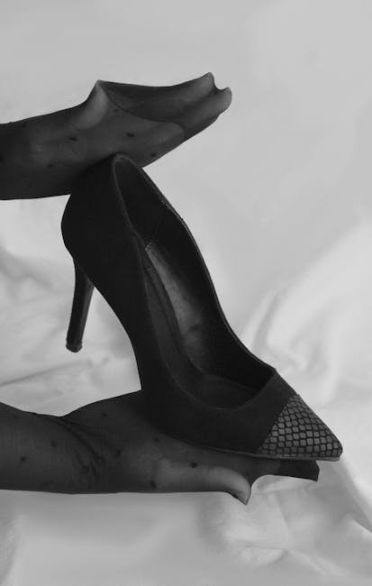 2. Cap-Toe Heels: From Classic to Contemporary (Image Credits: Pexels)