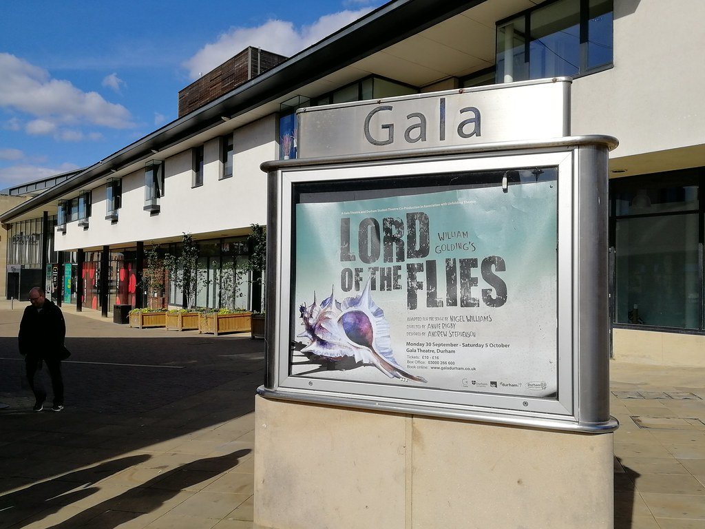 Lord of the Flies by William Golding (1954) (summonedbyfells, Flickr, CC BY 2.0)