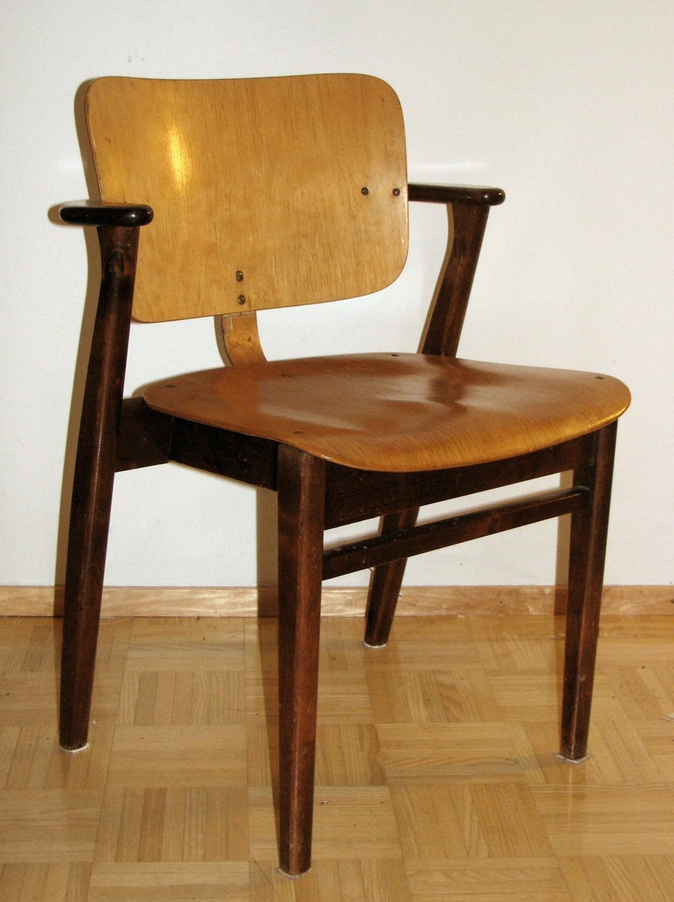Ilmari Tapiovaara: Finland's Democratic Design Pioneer (By Otto-Ville Mikkelä, Public domain)