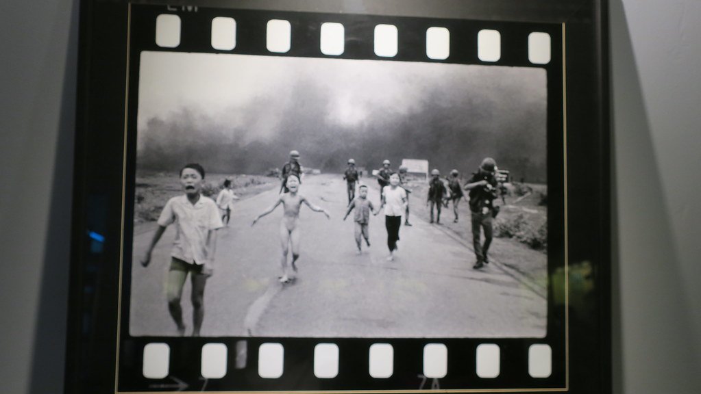 Napalm Girl (1972) (Terrazzo, Flickr, CC BY 2.0)